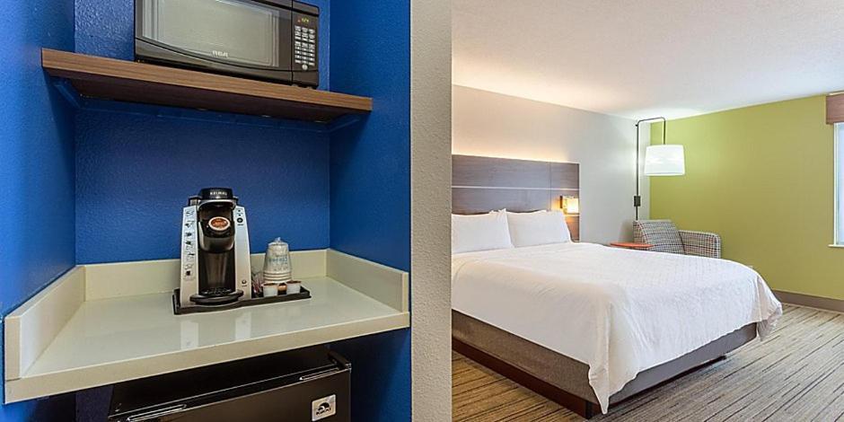 Holiday Inn Express & Suites - Kokomo South By Ihg Extérieur photo
