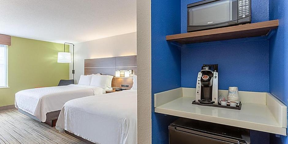 Holiday Inn Express & Suites - Kokomo South By Ihg Extérieur photo
